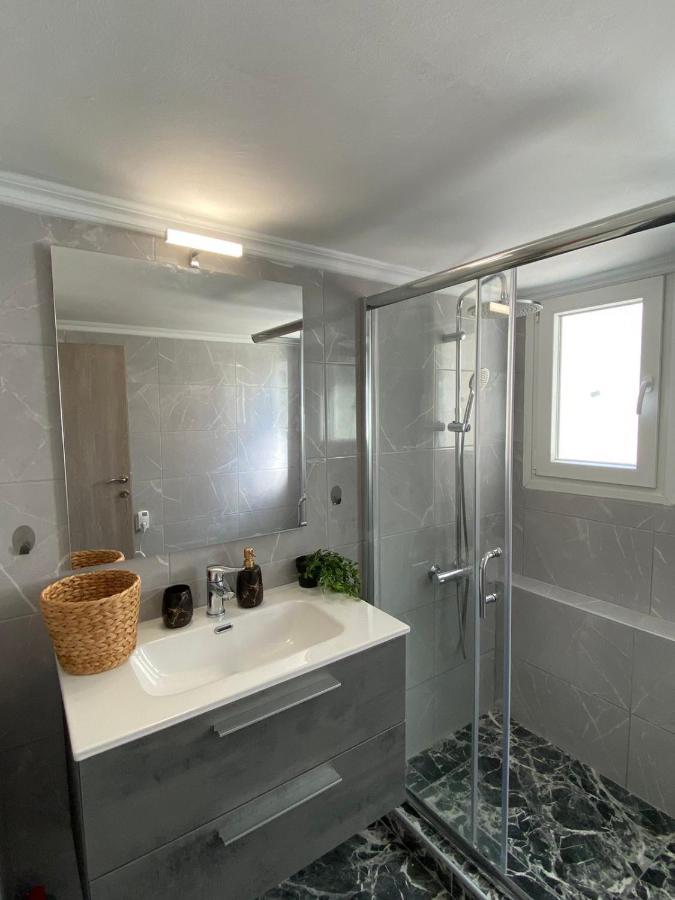 Gnaios Penthouse Apartment Thessaloníki Luaran gambar